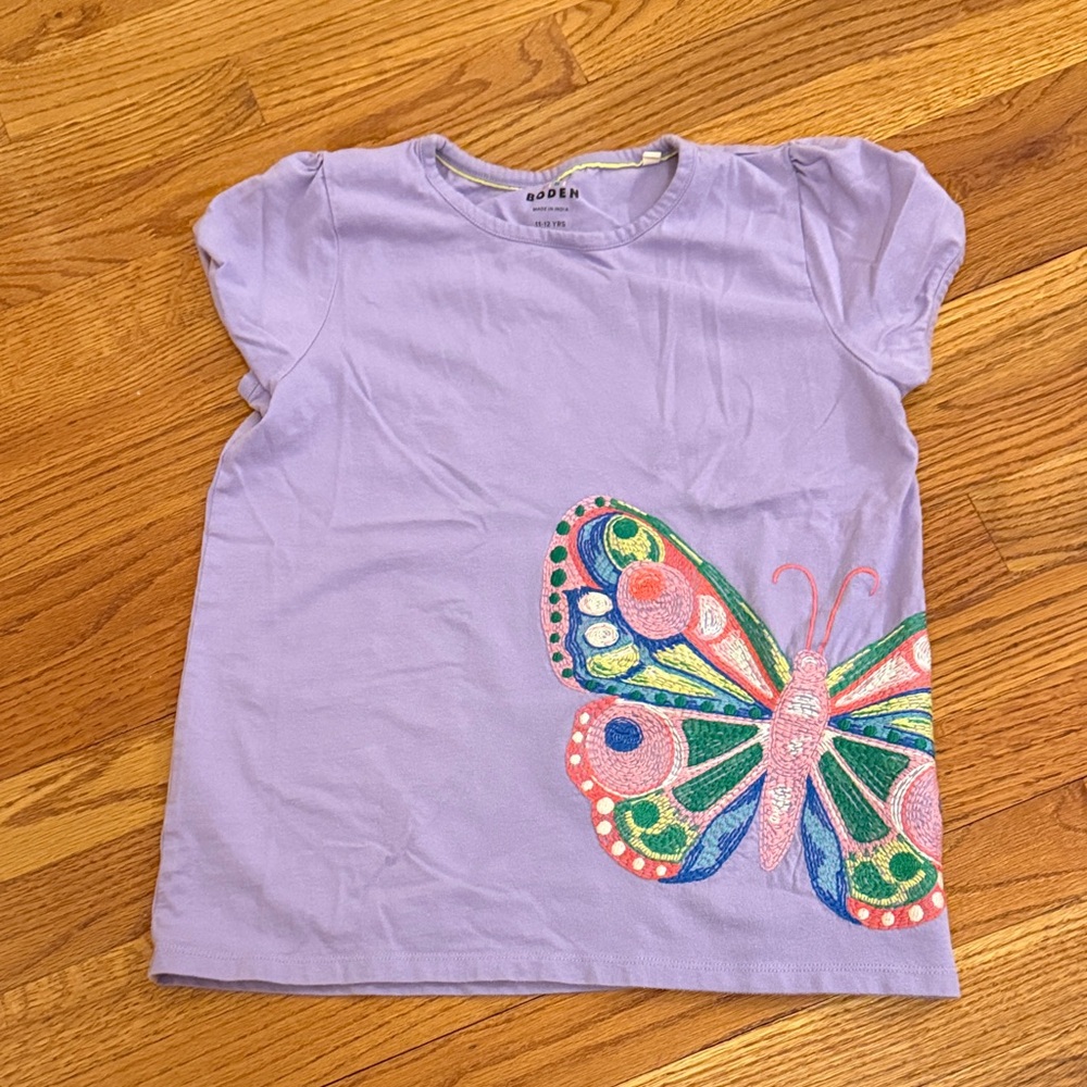 Mini Boden Lilac Tee with Embroidered Butterfly